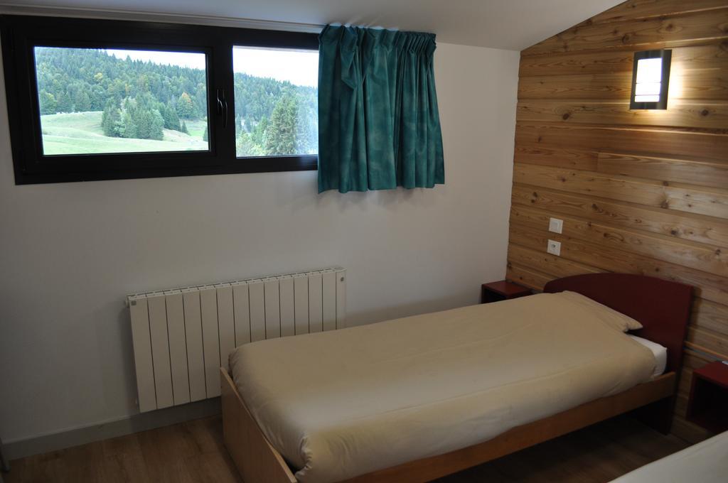 Village Vacances Passion Georges Moustaki Les Moussieres Exterior photo